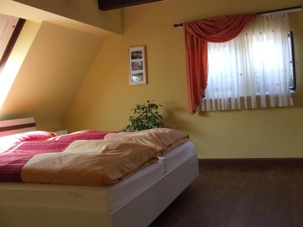 ホテル Haus Am Kastanienwald Dörrenbach 部屋 写真